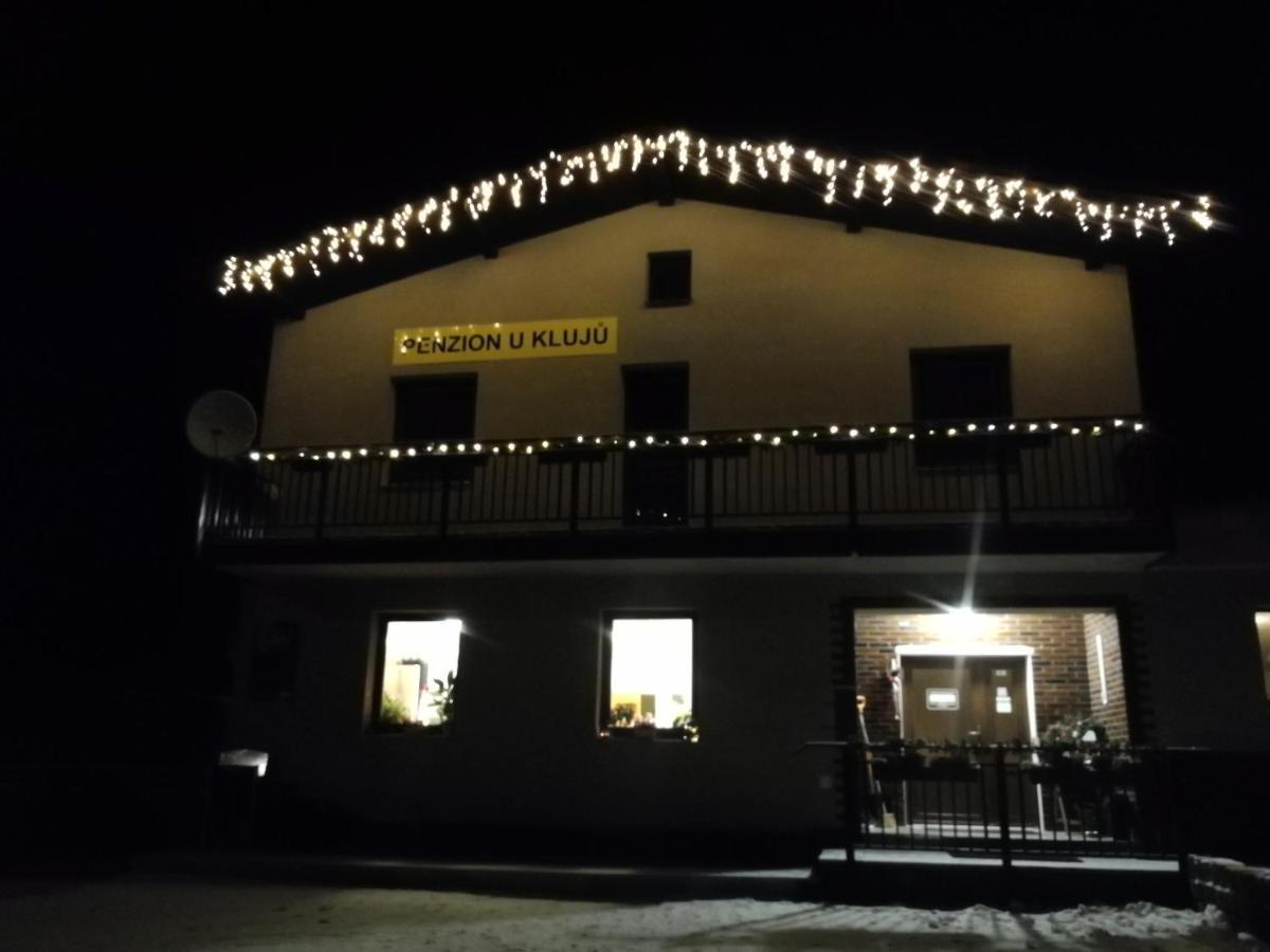 Penzion U Kluju Vestin Luaran gambar