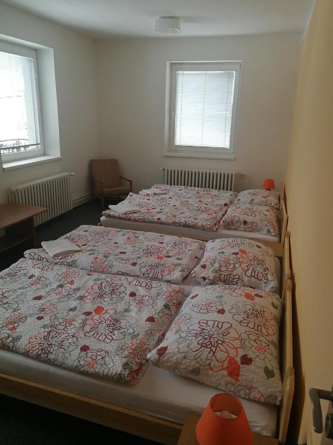 Penzion U Kluju Vestin Luaran gambar