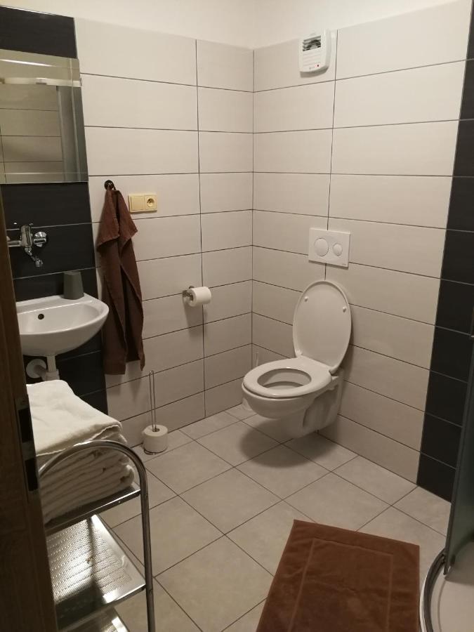 Penzion U Kluju Vestin Luaran gambar