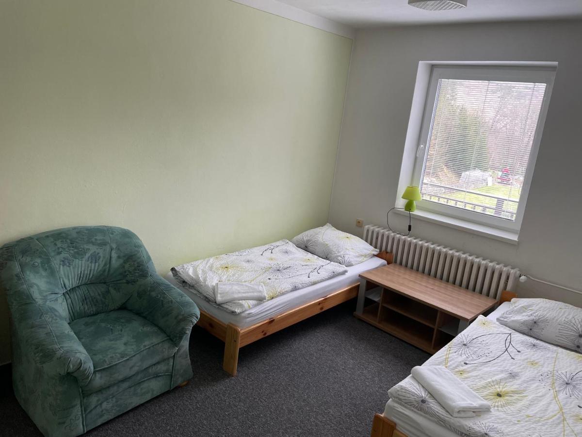 Penzion U Kluju Vestin Luaran gambar